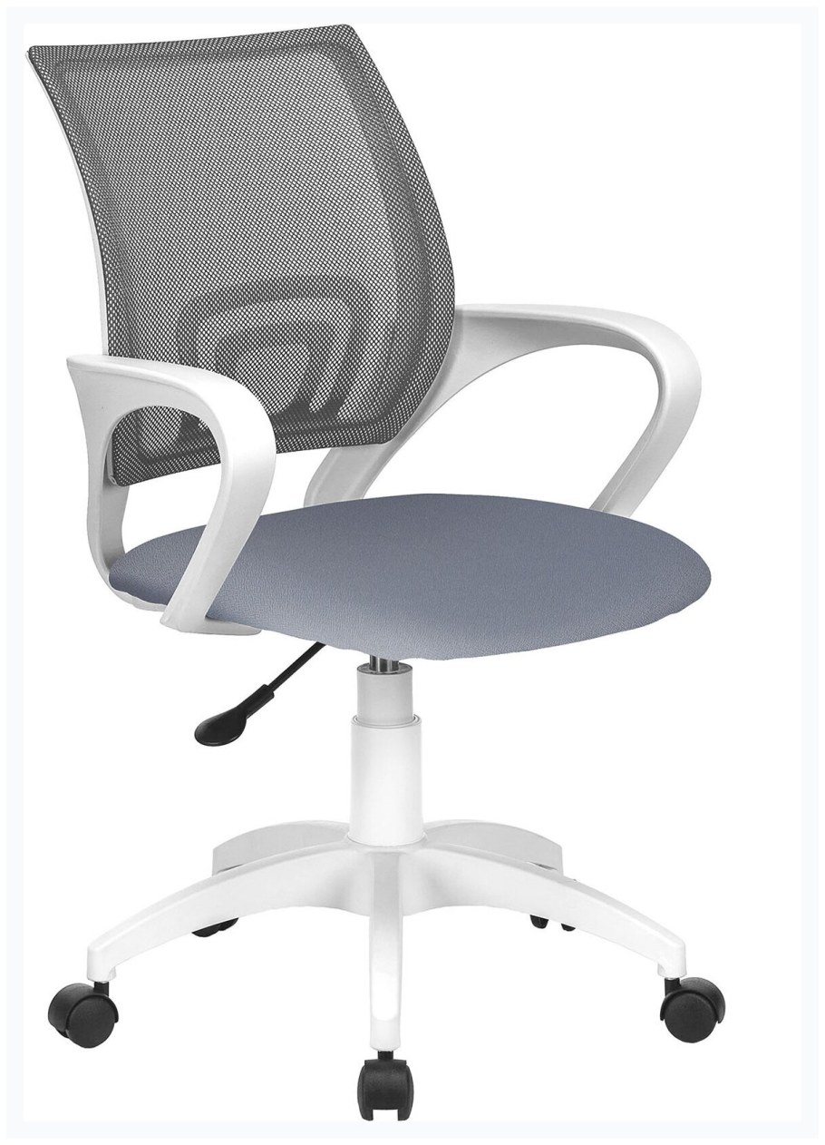 Кресло Бюрократ Ch 696