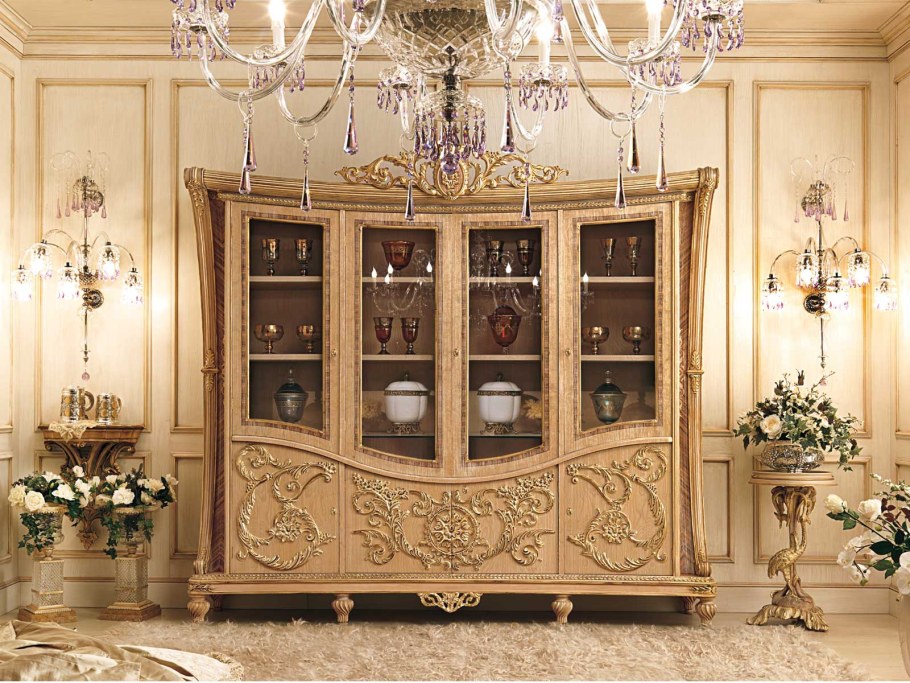 Маленький книжный шкаф в стиле Барокко