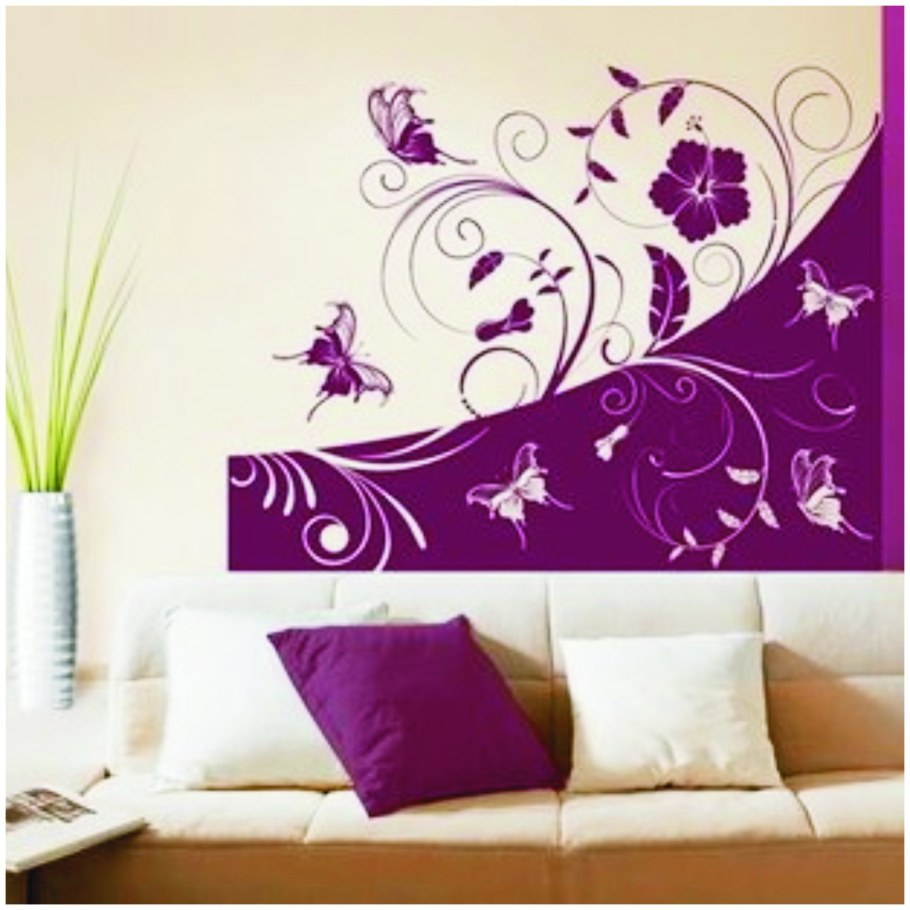 Цветочный узор на стене