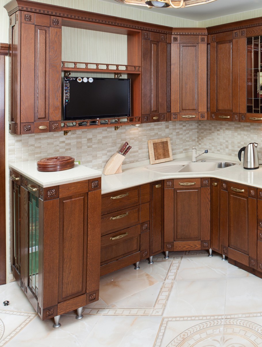 Кухня классика угловая