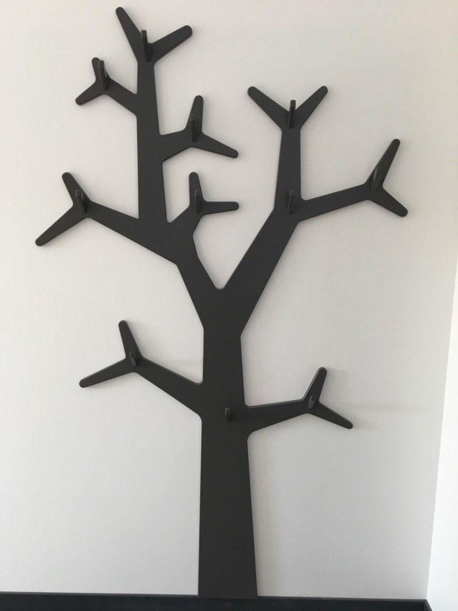 Вешалка дерево