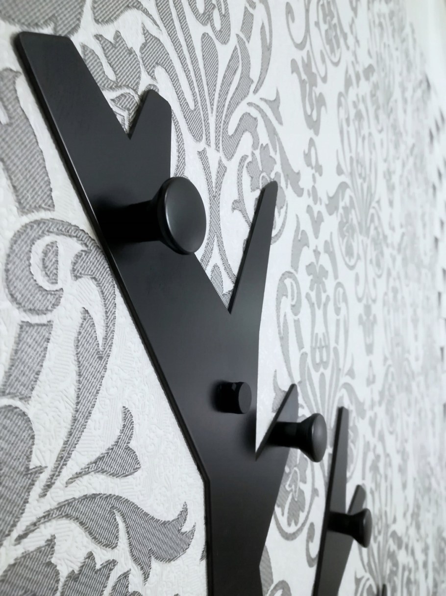 Вешалка настенная в видетдерева