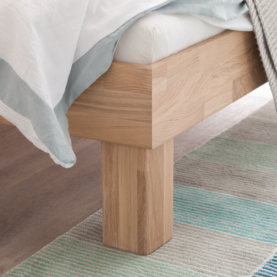 Кровать из массива Джудит