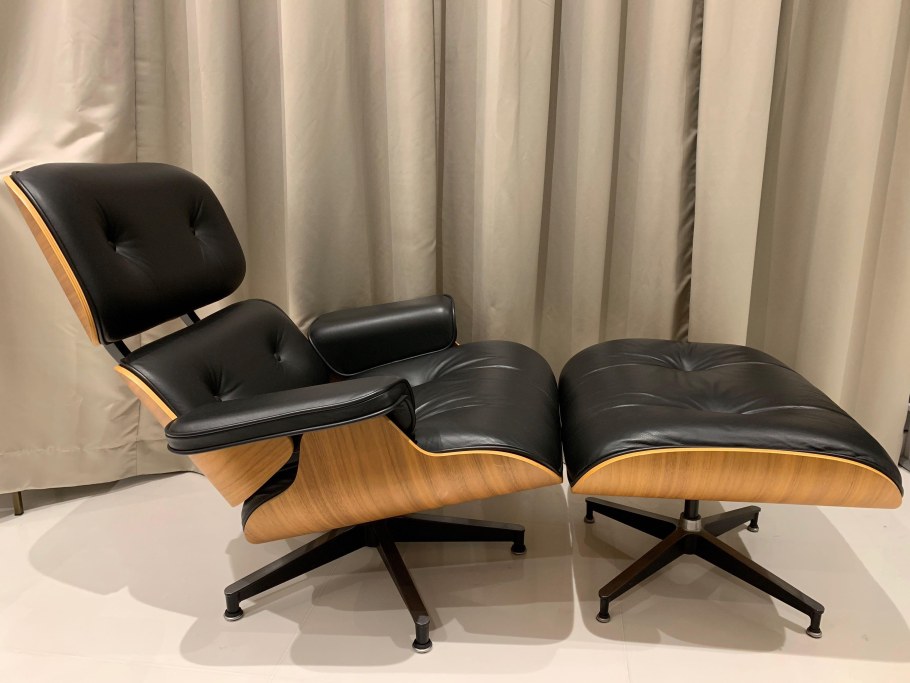 Кресло Eames Lounge and Ottoman