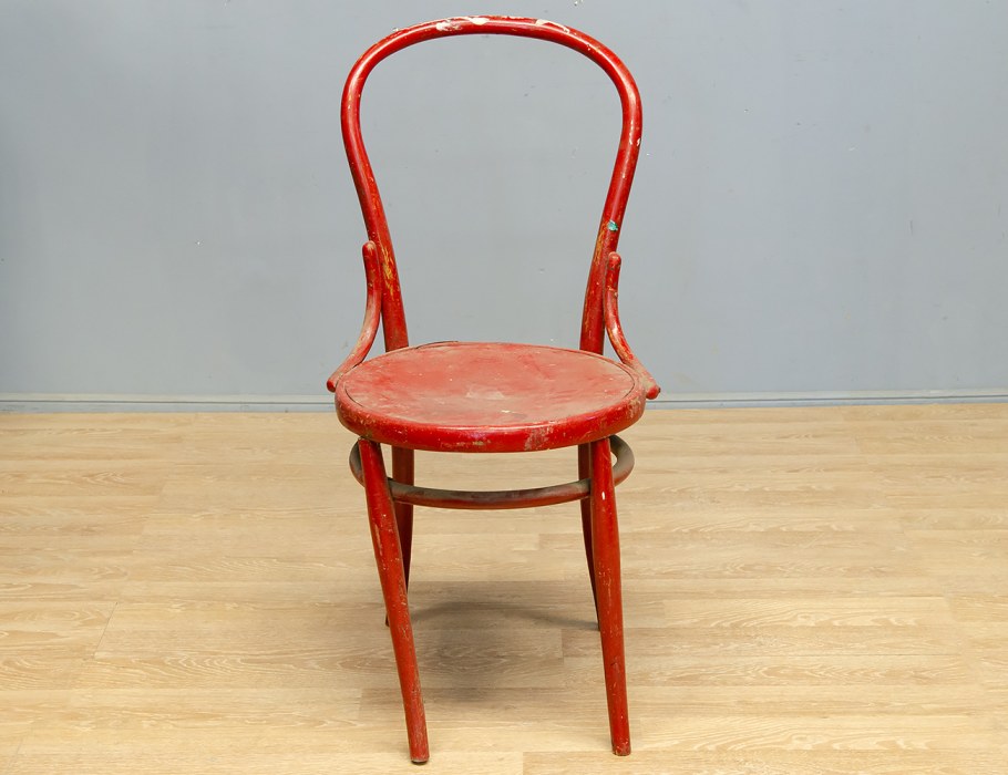 Старый стул из ситца