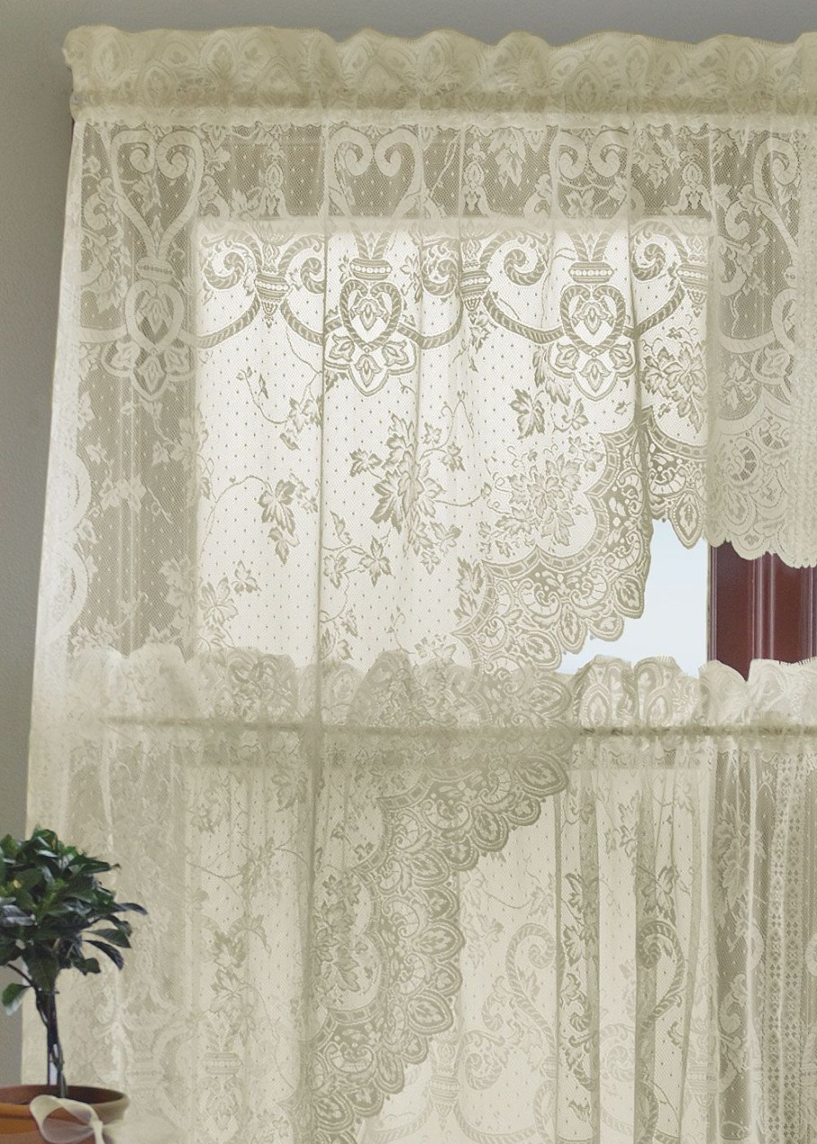 Кухонные шторы с кружевом