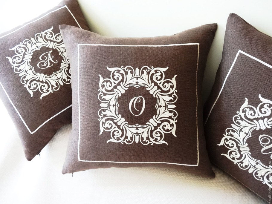 Подушка вышивка