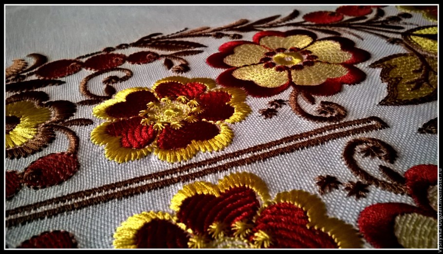 Вышивка на ткани