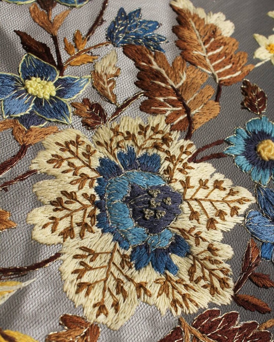 Прозрачная вышивка от Krista Decor