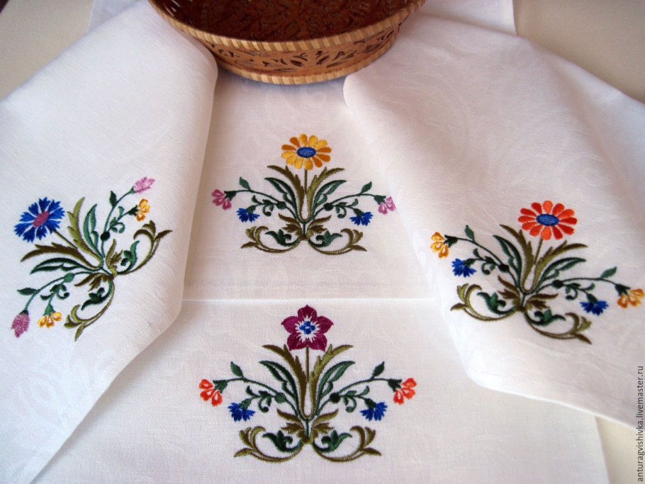 Вышивка на полотенце
