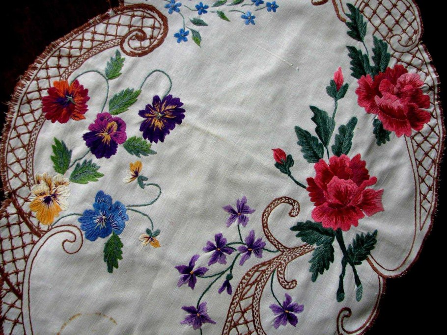 Ткань для вышивки гладью