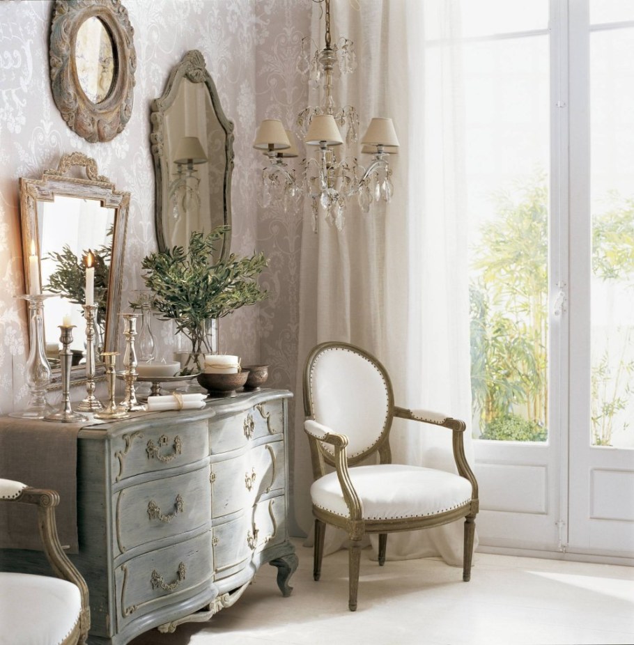 Французские комоды в интерьере