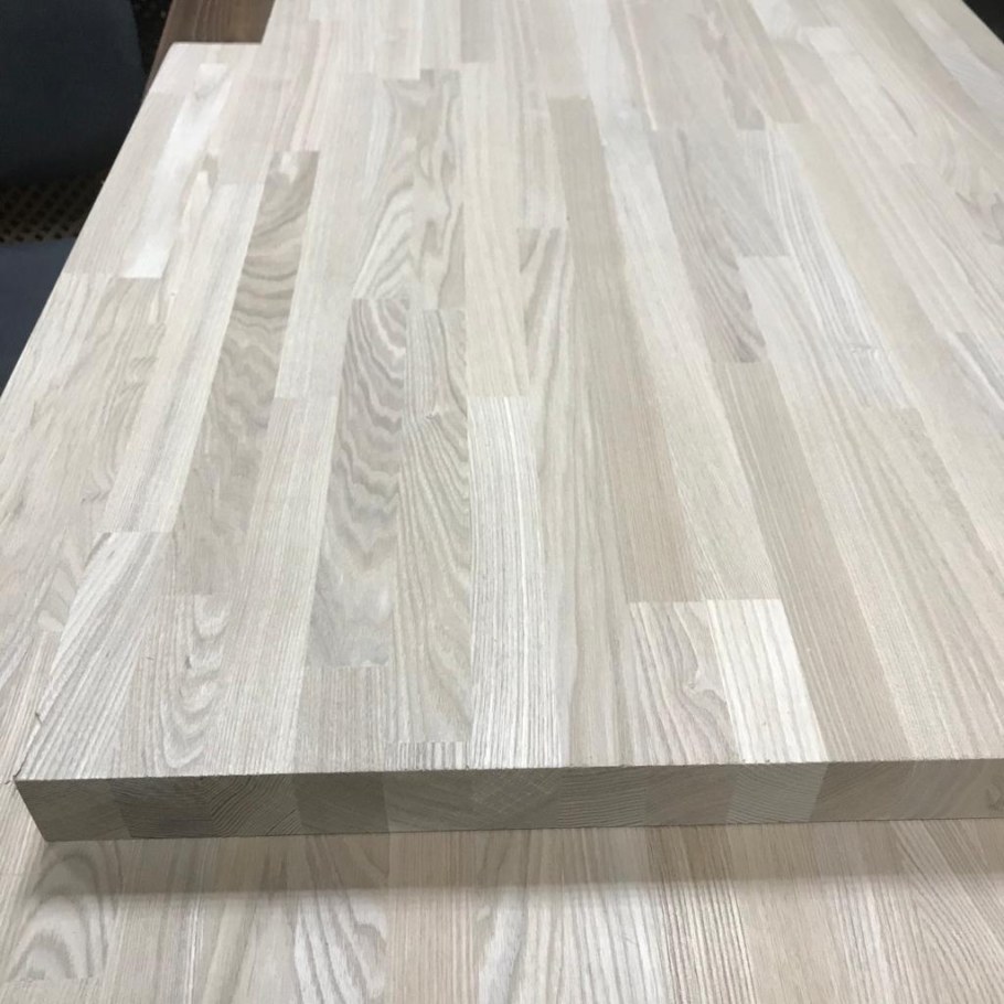 Щит ясень цельноламельный