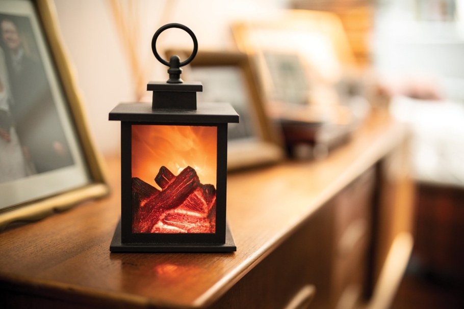 Фонари у камина