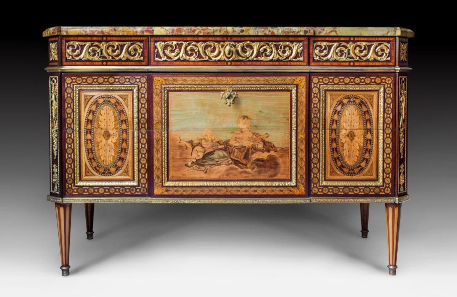 Аукцион антиквариат мебель