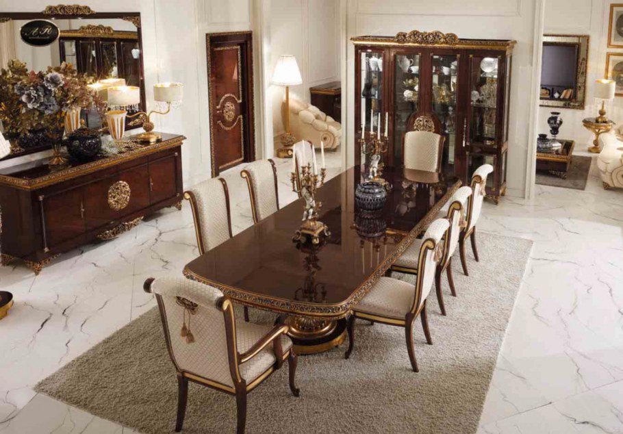 Grand Royal Dining Table
