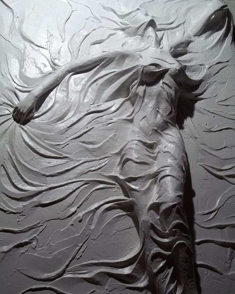 Гипсовый барельеф