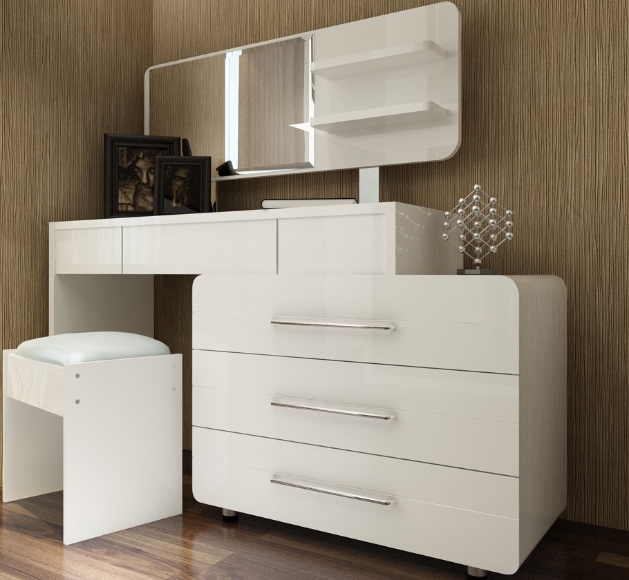 Комод с туалетным столиком в спальню