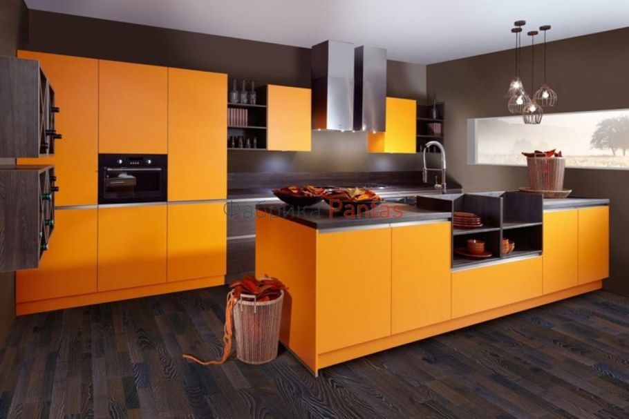 Оранжевая кухня