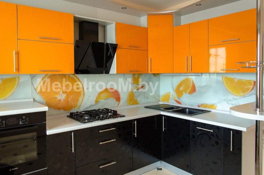 Кухня черный низ оранжевый верх