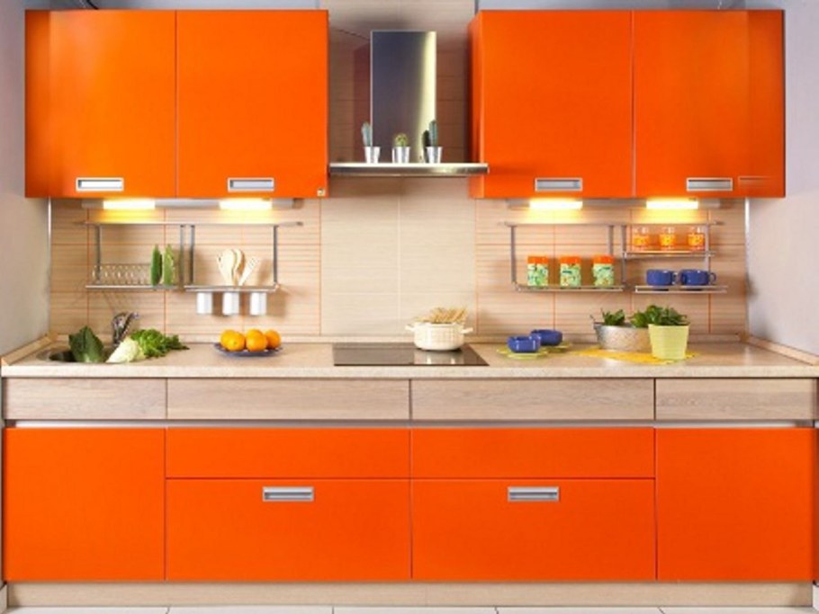 Кухня в рыжих тонах