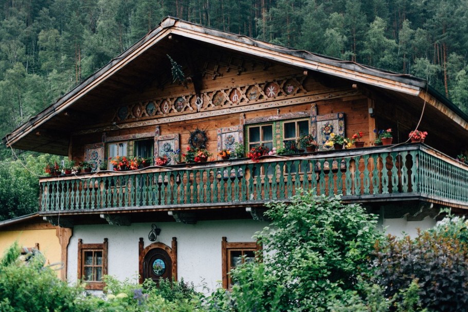 Сад пионов Алтай Чемал