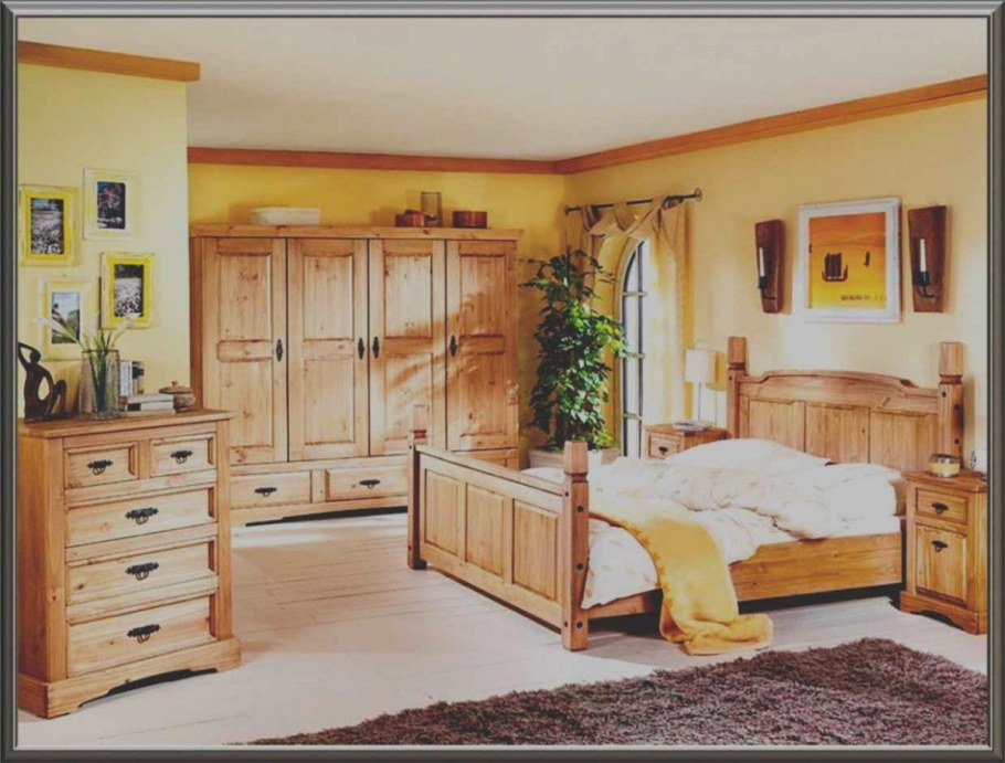 Дорогая мебель из сосны
