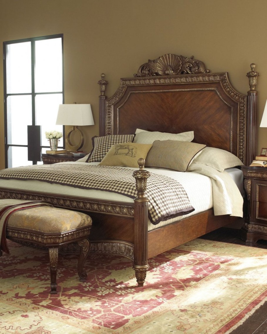 Кровать в английском стиле двуспальная