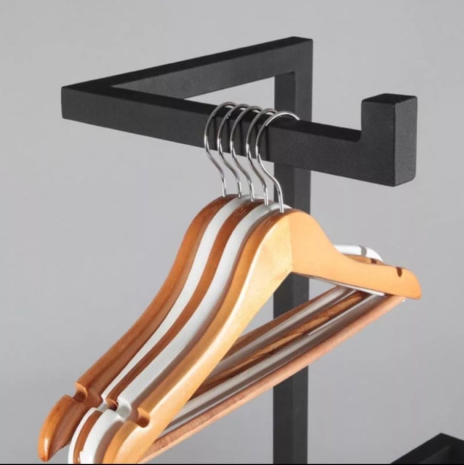 Вешалка для плечиков