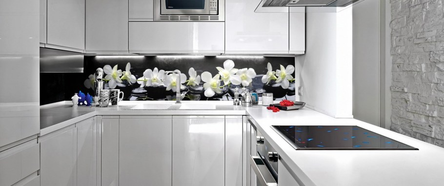 Скинали для белой кухни