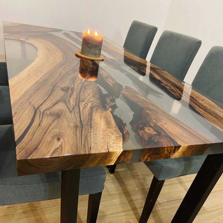 Обеденный стол из эпоксидной смолы