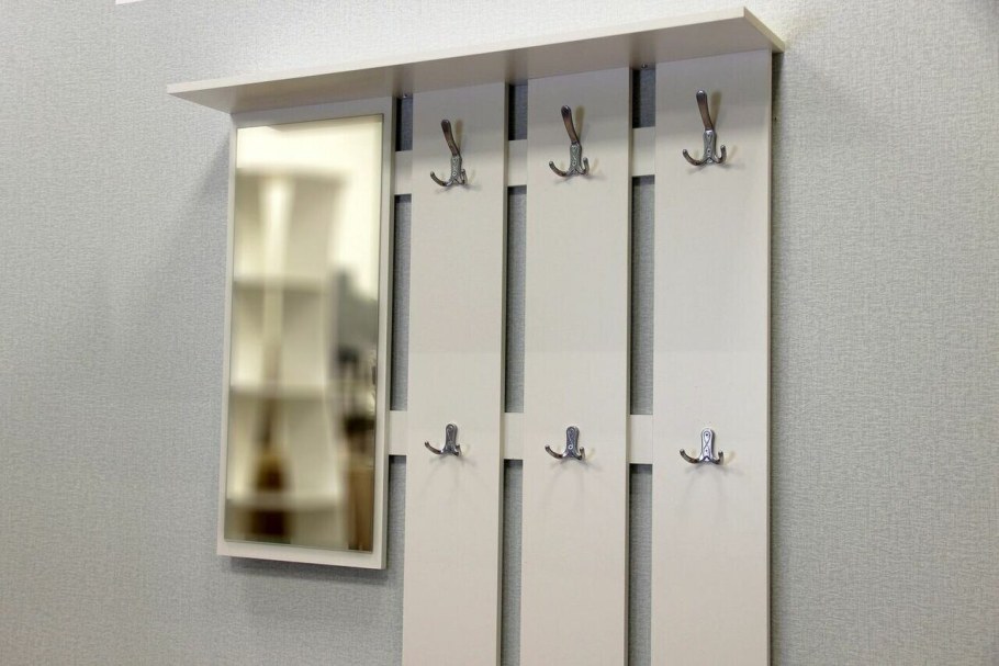 Вешалка в прихожую