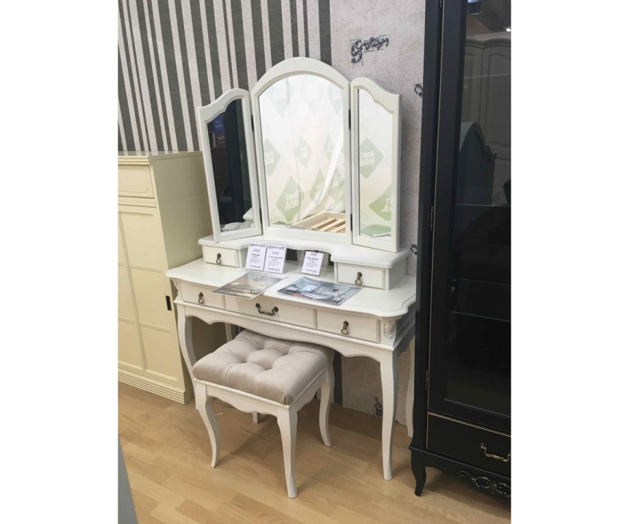 Боттичелли спальня трельяж