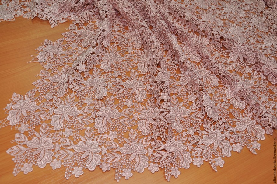 Кружевная ткань