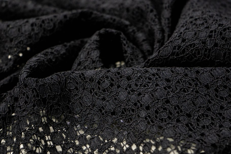 Кордовое кружево черное