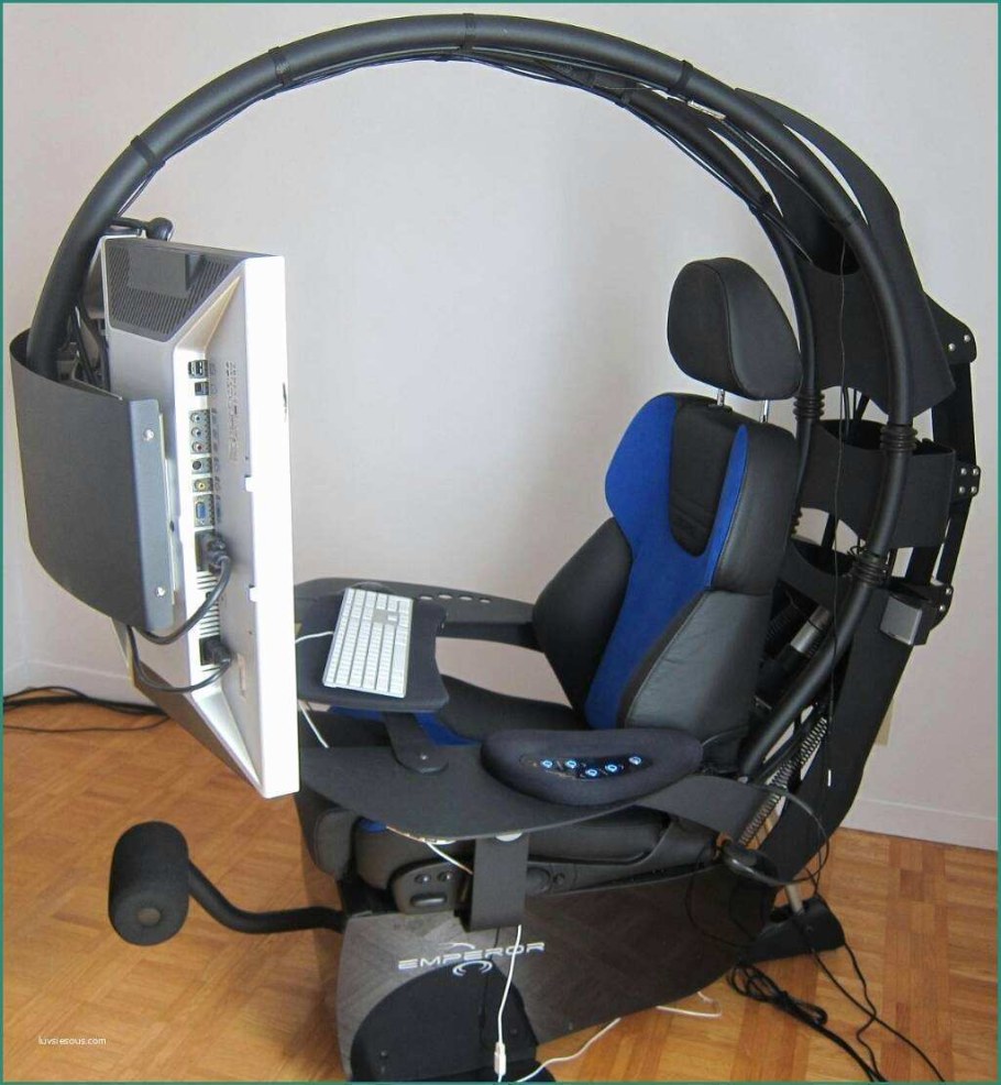 Офисное кресло LANGRIA