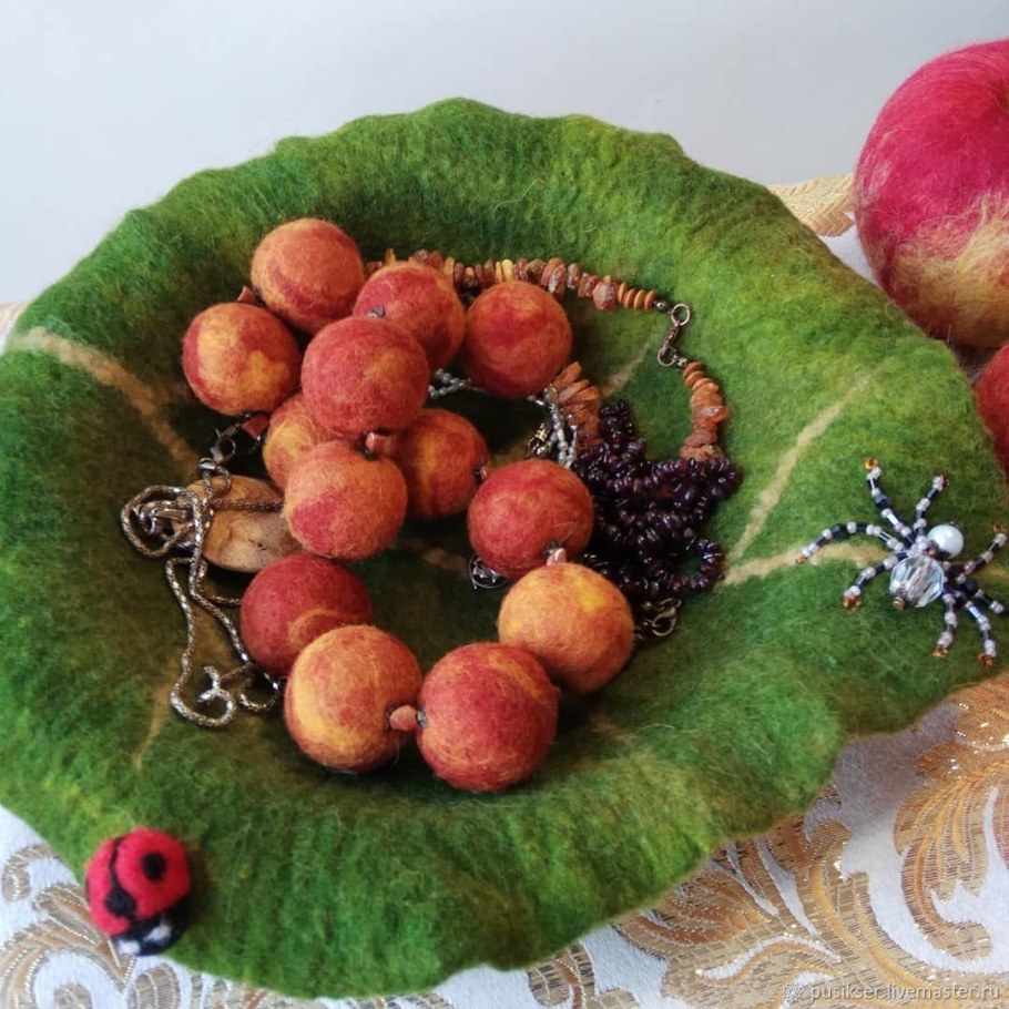 Яблоки валяные купить