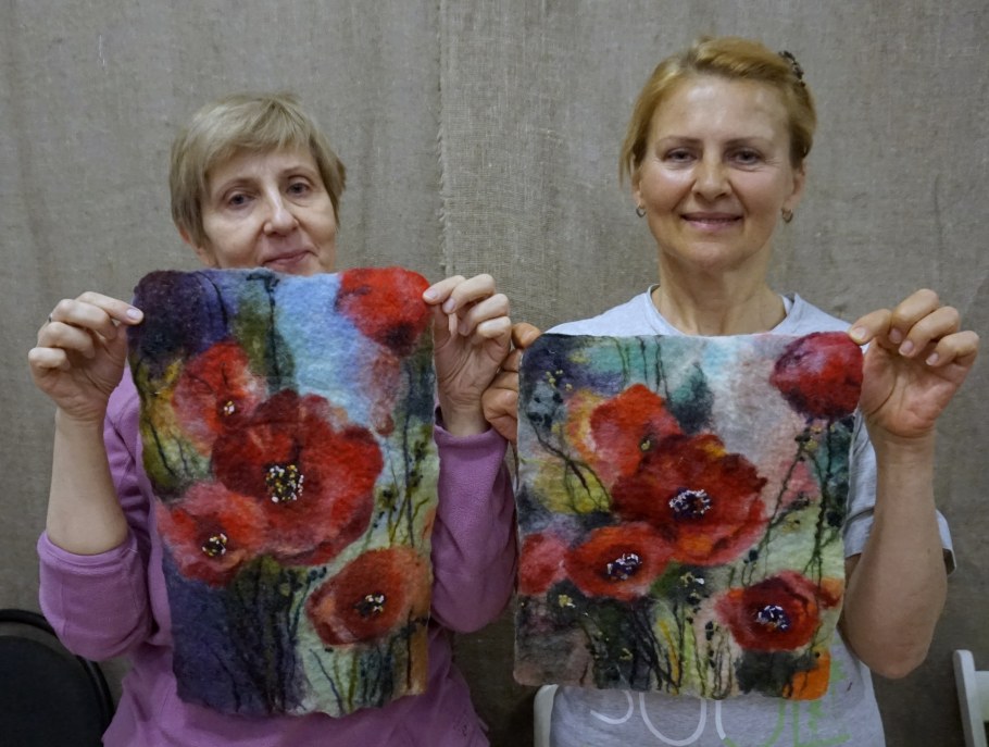 Рукоделие из шерсти