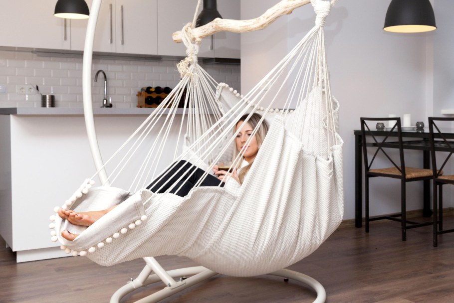 Гамак в комнате