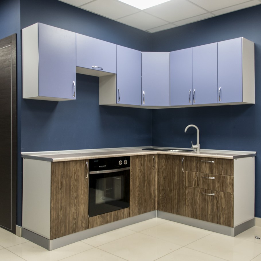 Угловые кухни