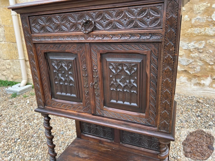 Растения Готика стиль