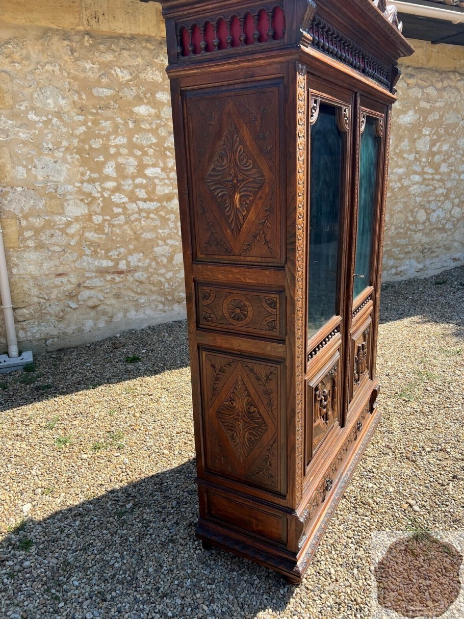 Акварель старинные шкафы