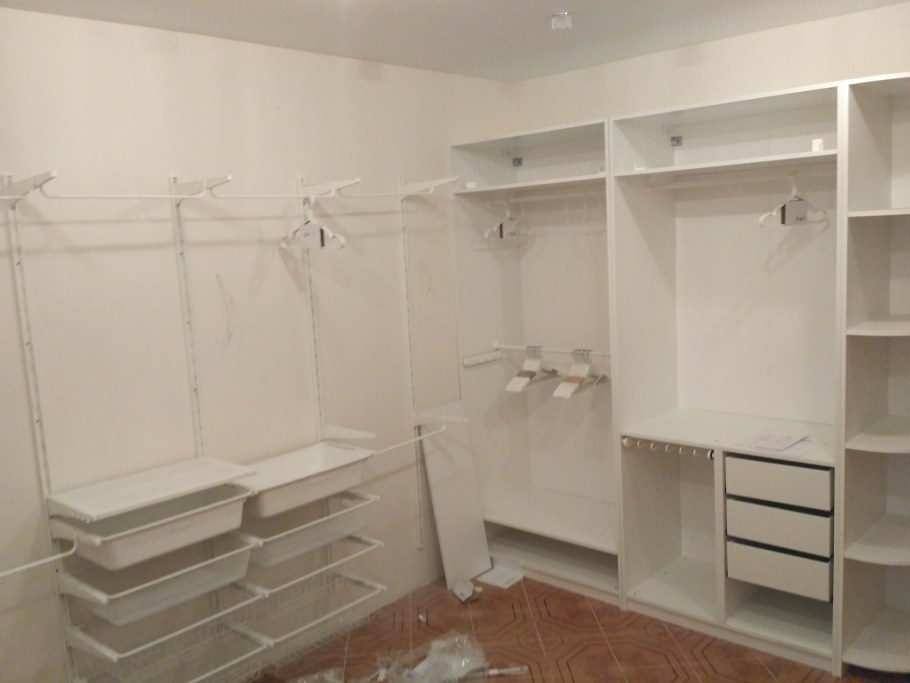 Гардеробная икеа АЛЬГОТ угловая