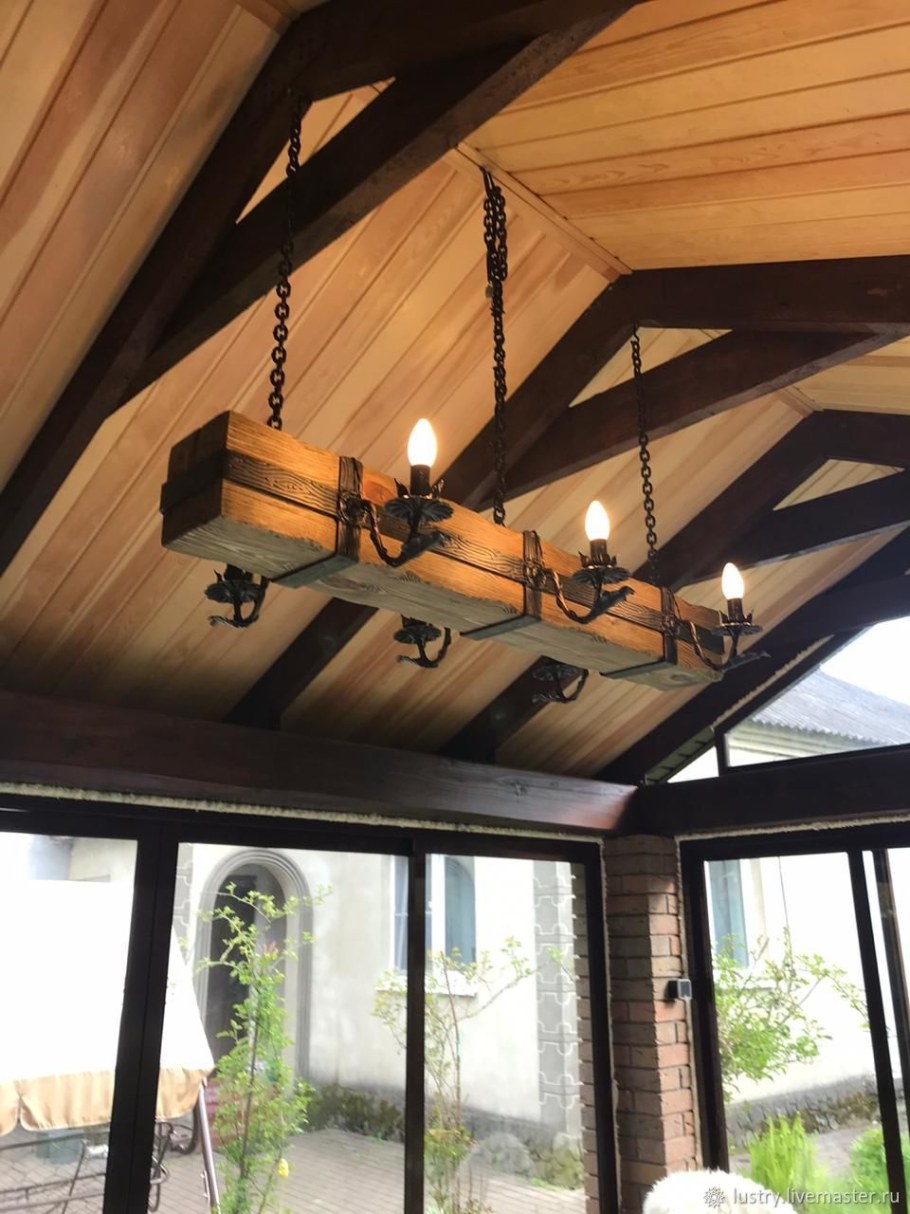 Деревянная люстра в беседку