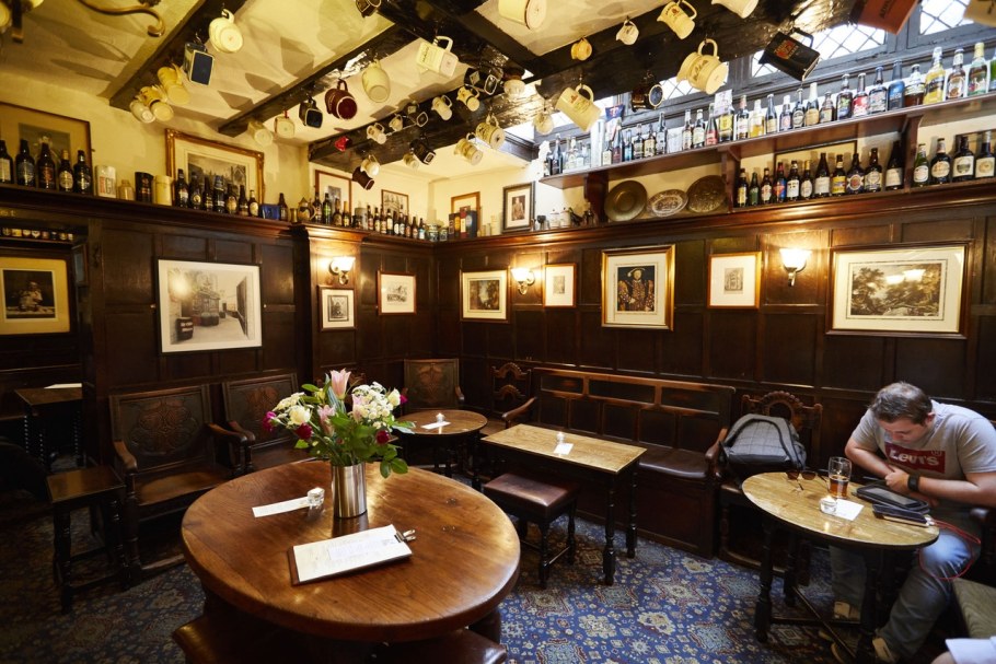 Ye Olde Mitre Tavern Лондон