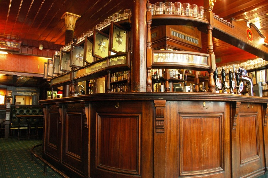 Бар Лондон барная стойка паб