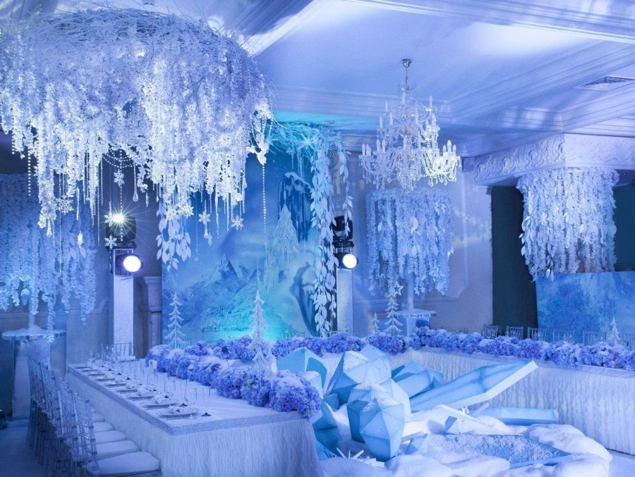 Декор в стиле снежной королевы