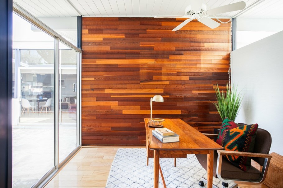 Hardwood Floors панно из реек город