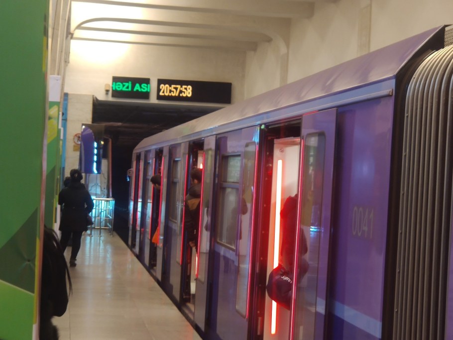 Метро Баку