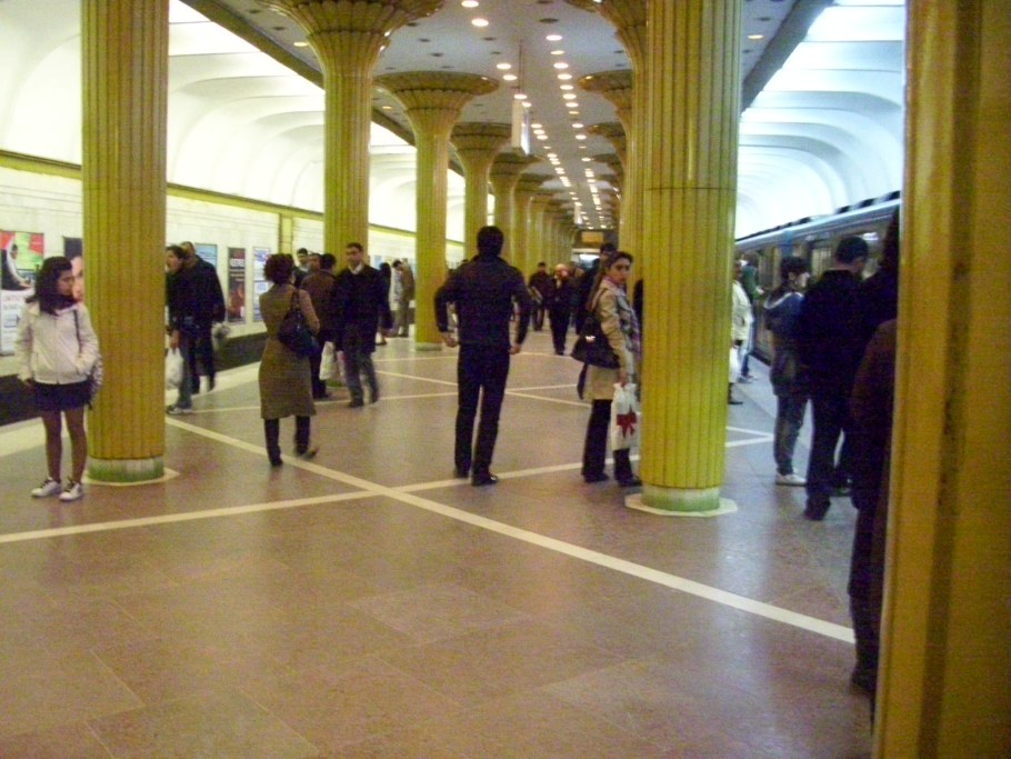 Баку станция метро Нариман Нариманов